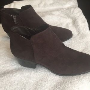 Brown booties 7.5
